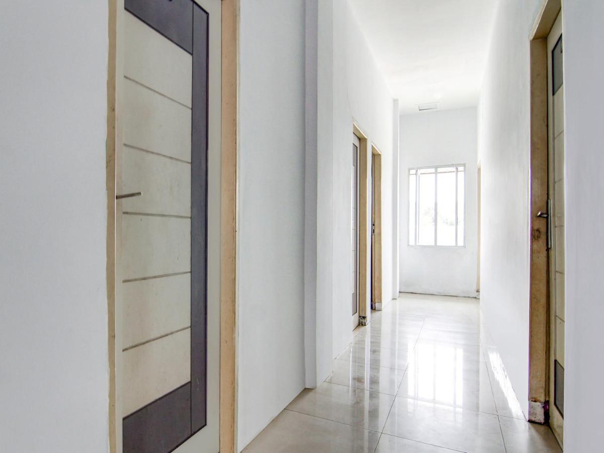 بيكانبارو Oyo 90897 Hotel Sepupu Satria المظهر الخارجي الصورة